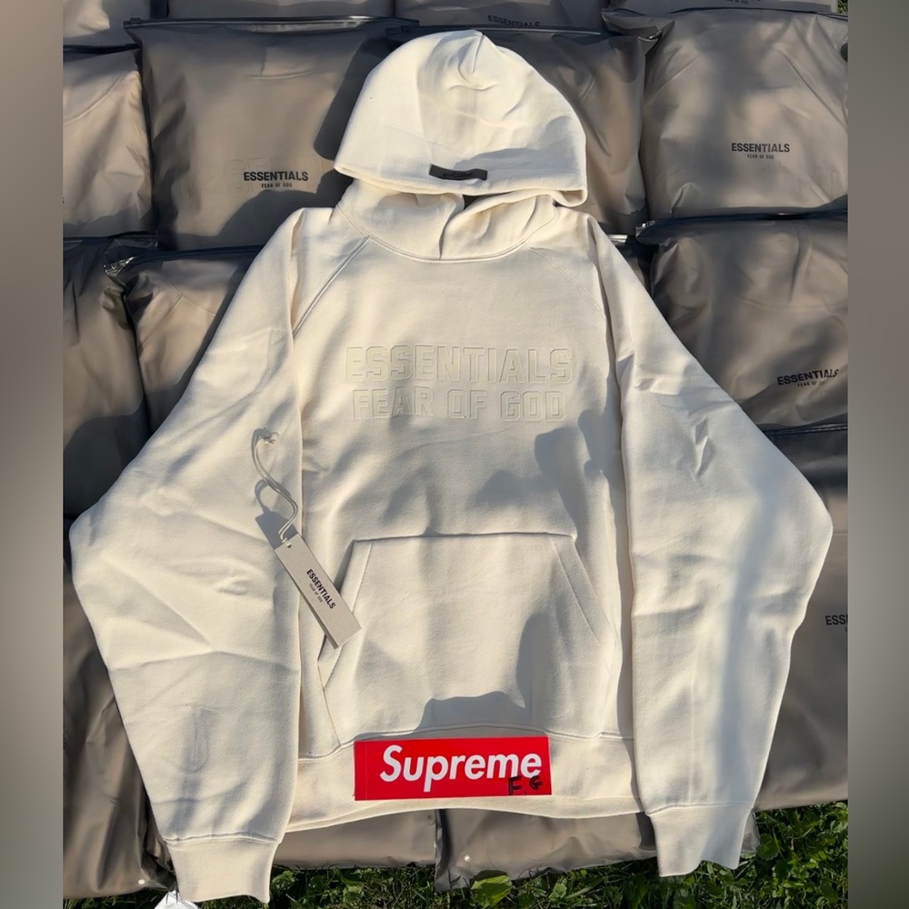 Essentials « FOG » Eggshell L-XL 100% Authentic